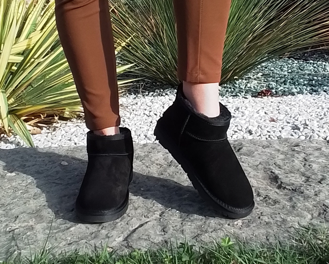 Stivaletto donna modello UGG,ART.GS478,colore nero
