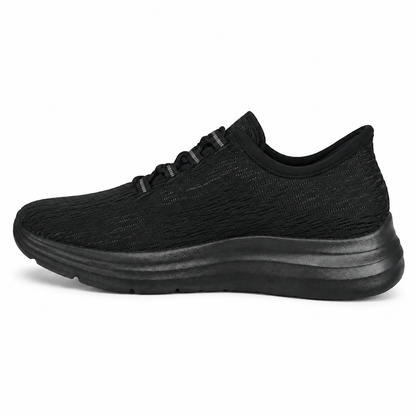 LOTTO RUNNING SLIP&GO ALL BLACK ART. 223479 su sfondo bianco