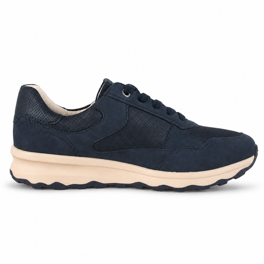 CAPRICE 23719 sneaker nabuk oceano vista laterale su sfondo bianco