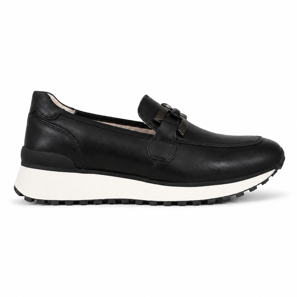 CAPRICE 24700 mocassino black nappa vista laterale su sfondo bianco