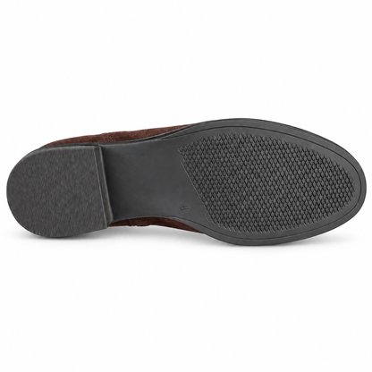 CAPRICE 25325 DK BROWN su sfondo bianco