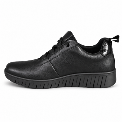CINZIA SOFT 7026027 BLACK su sfondo bianco