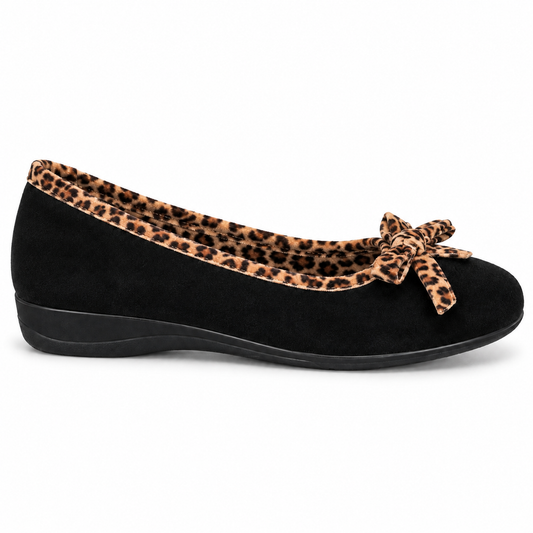 DOREA FV2358 PANTOFOLA NERA-MACULATA su sfondo bianco
