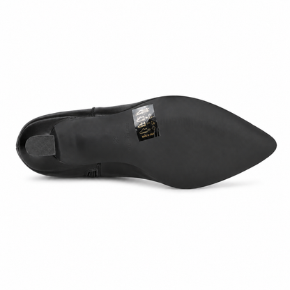 MADE IN ITALY TA05 STIVALETTO NERO su sfondo bianco
