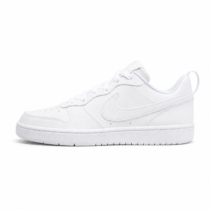 NIKE COURT BOROUGHT LOW RECRAFT BIANCA su sfondo bianco
