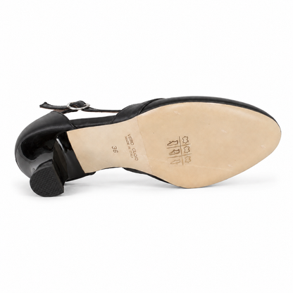SCARPA DA BALLO ART. 100 NAPPA NERA su sfondo bianco