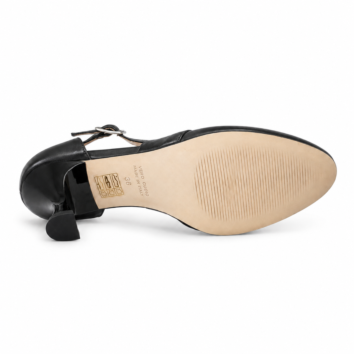 SCARPA DA BALLO ART. 100B NAPPA NERA su sfondo bianco